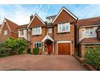 6 bedroom detached house for sale in Claudius Close, Stanmore, HA7 4PS, HA7