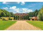 9 bedroom detached house for sale in Harper Lane, Radlett, Hertfordshire, WD7