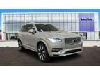 2024 Volvo XC90 Recharge Plug-In Hybrid Plus Bright Theme