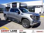 2024 GMC Sierra 1500 Silver, 22 miles