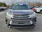 2017 Toyota Highlander Hybrid Gray, 85K miles