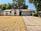 709 Brownstone St, Euless, TX 76039