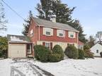 3 Bedroom 1.5 Bath In Waltham MA 02453