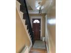 2 Bed 1 Full Bath EIK, Hardwood Floors, Shared Yard, Parking 22 Mt Pleasant St A