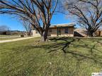 1217 W Avenue C, Lampasas, TX 76550