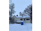 218 Clare Street, North Portal, SK, S0C 1W0 - house for sale Listing ID SK956405