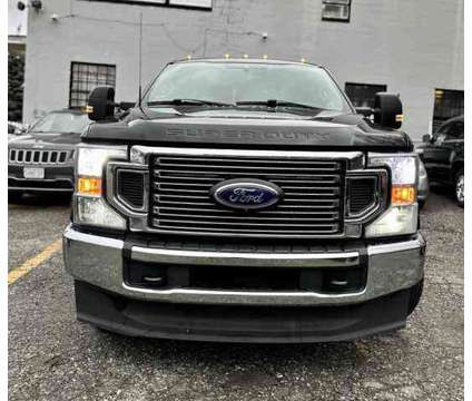 2022 Ford F350 Super Duty Crew Cab for sale is a Black 2022 Ford F-350 Super Duty Car for Sale in Malden MA