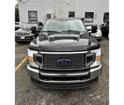 2022 Ford F350 Super Duty Crew Cab for sale is a Black 2022 Ford F-350 Super Duty Car for Sale in Malden MA