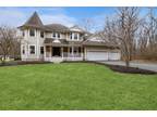EXCLUSIVE Lovely 4BR/2.5BA Colonial
