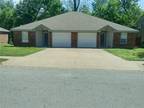 237 Graystone Cir Centerton, AR