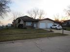 1267 Fairwood Dr Elgin, IL