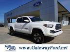 2017 Toyota Tacoma White, 82K miles