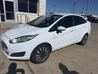 2015 Ford Fiesta White, 42K miles