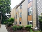 Bellevue Manor Unit H8 14605 Ne 34th St #H8