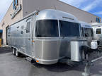 2016 Airstream Flying Cloud 25RBQ QUEEN 25ft