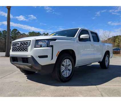 2022 Nissan Frontier Crew Cab SV 4x2 is a White 2022 Nissan frontier Truck in Charleston SC