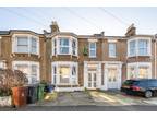 4 Bedroom House for Sale in Grove Green Road