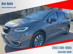 2021 Chrysler Pacifica Gray, 16K miles