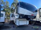 2021 Keystone Alpine 3220RL 36ft