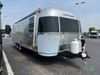 2023 Airstream Flying Cloud 27FB 28ft
