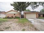 819 Seamaster Dr, Houston, TX 77062