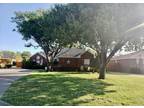 2708 Holliday Drive, Plainview, TX 79072