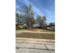 1017 E Leuda St, Fort Worth, TX 76104