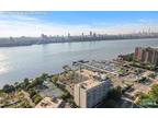 Condo For Rent In Edgewater, New Jersey
