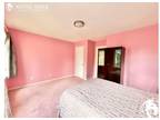 Rent a 4 bedroom house of 1991 m² in Woodbridge (88 Arundel Drive, Woodbridge