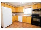 Rent a room of m² in Welland (22 Woodland Drive Welland, ON, L3C 7C9)