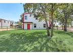 1029 Deer Ln, Azle, TX 76020