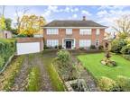 6 bed house for sale in Winnington Close, N2, London