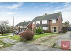 3 bedroom semi-detached house for sale in Laburnum Close, Marlow