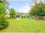 2 bed flat for sale in Queenside Mews, RM12, Hornchurch