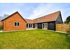 4 bed property for sale in Cutlers Green, CM6, Dunmow