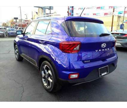 2023 Hyundai Venue Limited is a Blue 2023 Station Wagon in Uniontown PA