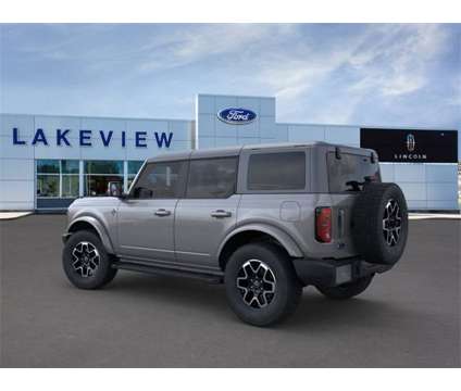 2024 Ford Bronco Outer Banks is a Grey 2024 Ford Bronco SUV in Battle Creek MI