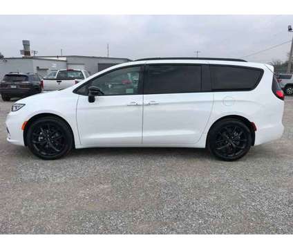 2024 Chrysler Pacifica Touring L is a White 2024 Chrysler Pacifica Touring Car for Sale in Vandalia IL