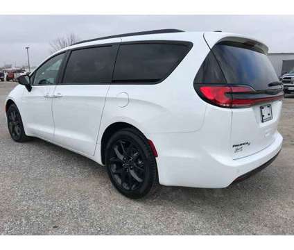 2024 Chrysler Pacifica Touring L is a White 2024 Chrysler Pacifica Touring Car for Sale in Vandalia IL