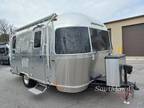 2018 Airstream Tommy Bahama 19CB