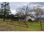 4691 CHERRY LN, Medford OR 97504