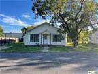 1412 Saunders Street, Gatesville, TX 76528