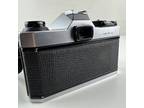 Pentax Asahi K1000 35mm SLR Film Camera w/ SMC Pentax-M 1:2 50mm Lens.