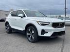 2024 Volvo XC40 B5 AWD PLUS BRIGHT