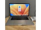 2018 MacBook Pro 15.4” Touchbar Intel 6 Core I7 2.2Ghz 16GB 26GB Ventura Cord