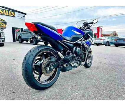 2013 Yamaha FZ6R Blue/White for sale is a Blue 2013 Yamaha Super Sport Motorcycle in Clarksville TN