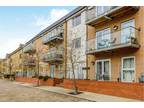 Cressy Quay, Chelmsford 2 bed apartment for sale -