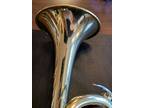Yamaha YTR 2335 Bb Trumpet Gold Brass with Mouthpiece and Case