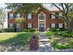7601 Meadowside Rd, Fort Worth, TX 76132