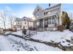 20 Squire St, New London, CT 06320